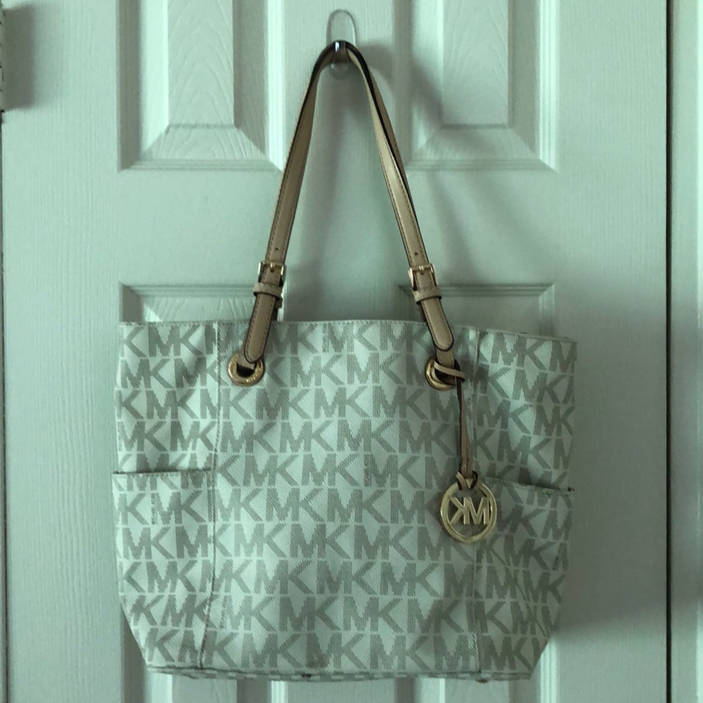 Michael kors vanilla jet set tote